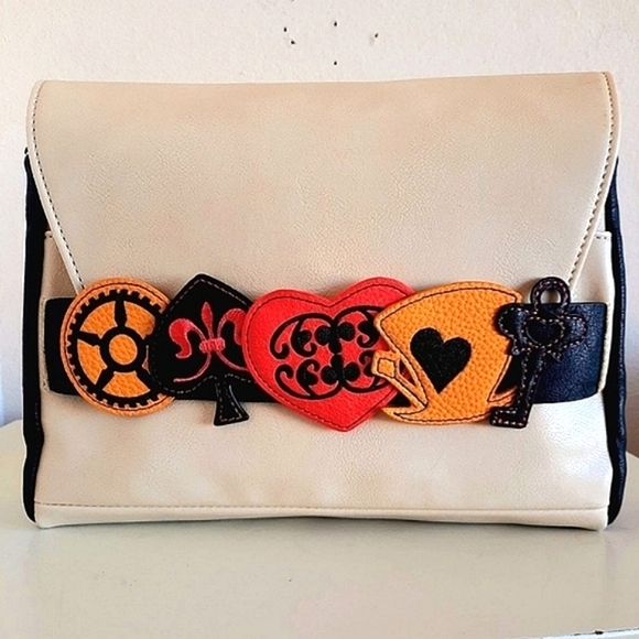 DANIELLE NICOLE VINTAGE CLUTCH BAG